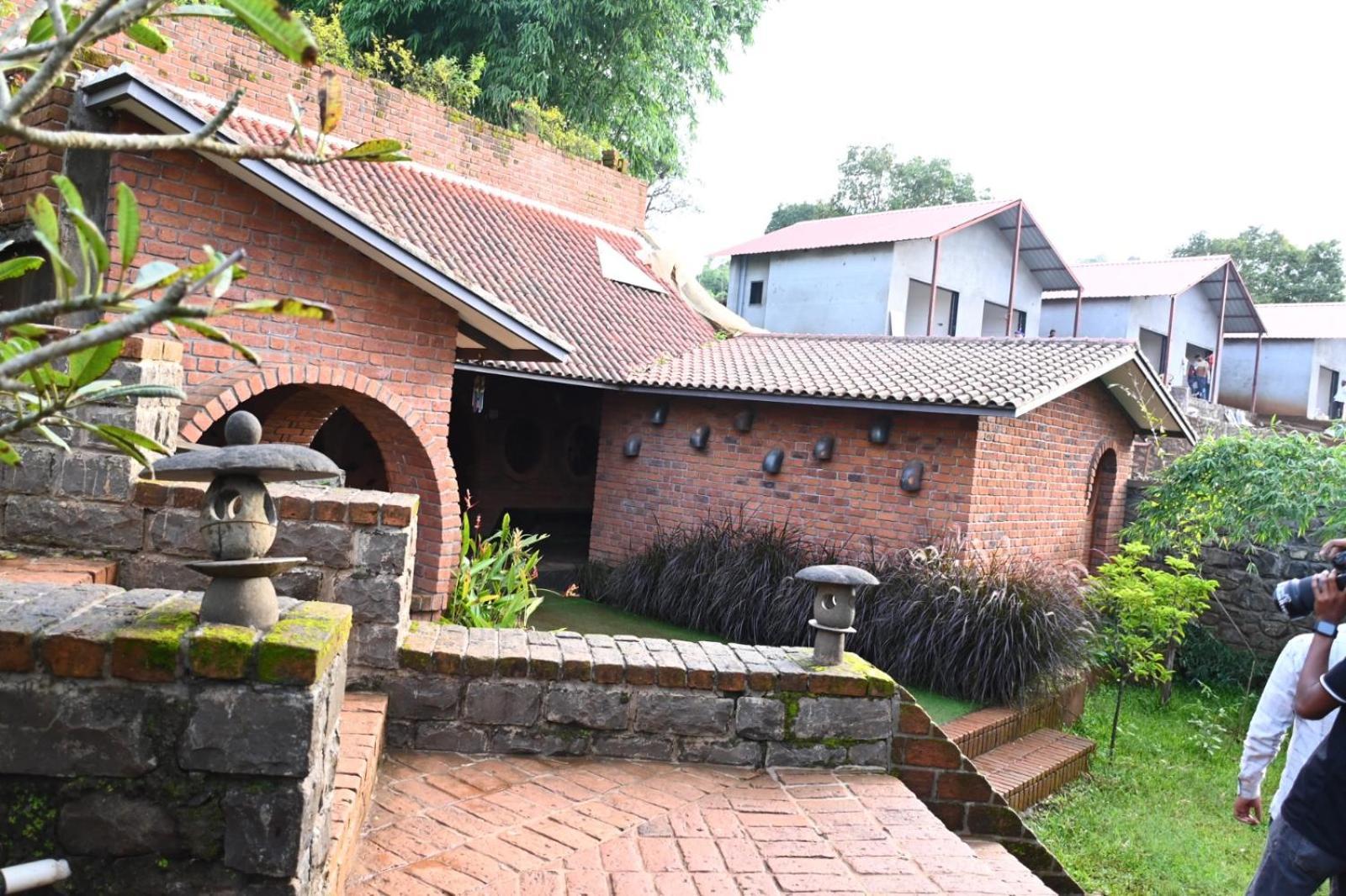 Bamboo And Bricks Resort Welhe 外观 照片